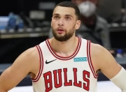 ac米兰体育官网-公牛力克黄蜂，拉文全场贡献32分