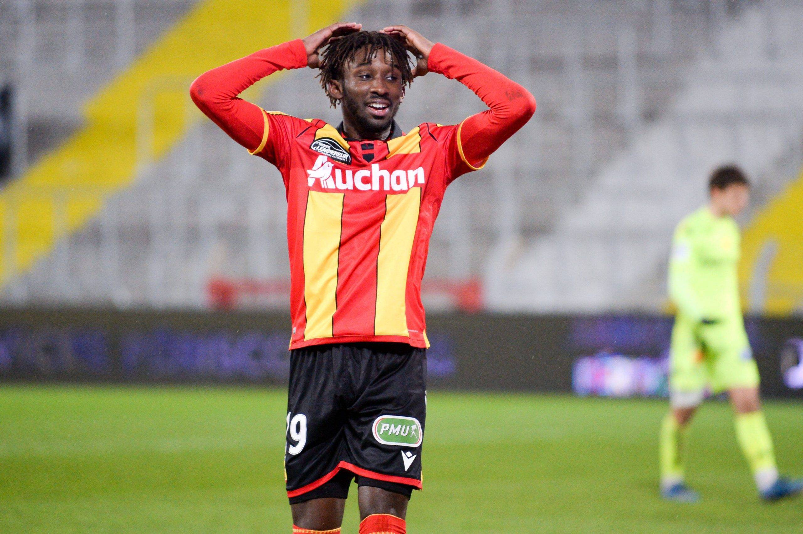 法甲争夺进入白热化,精彩连连看不停的简单介绍 法甲争夺进入白热化,精彩连连看不停的简单介绍