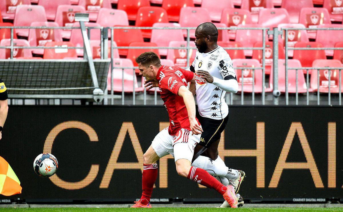 梅斯主场不敌布雷斯特，遭遇低迷连败的尴尬