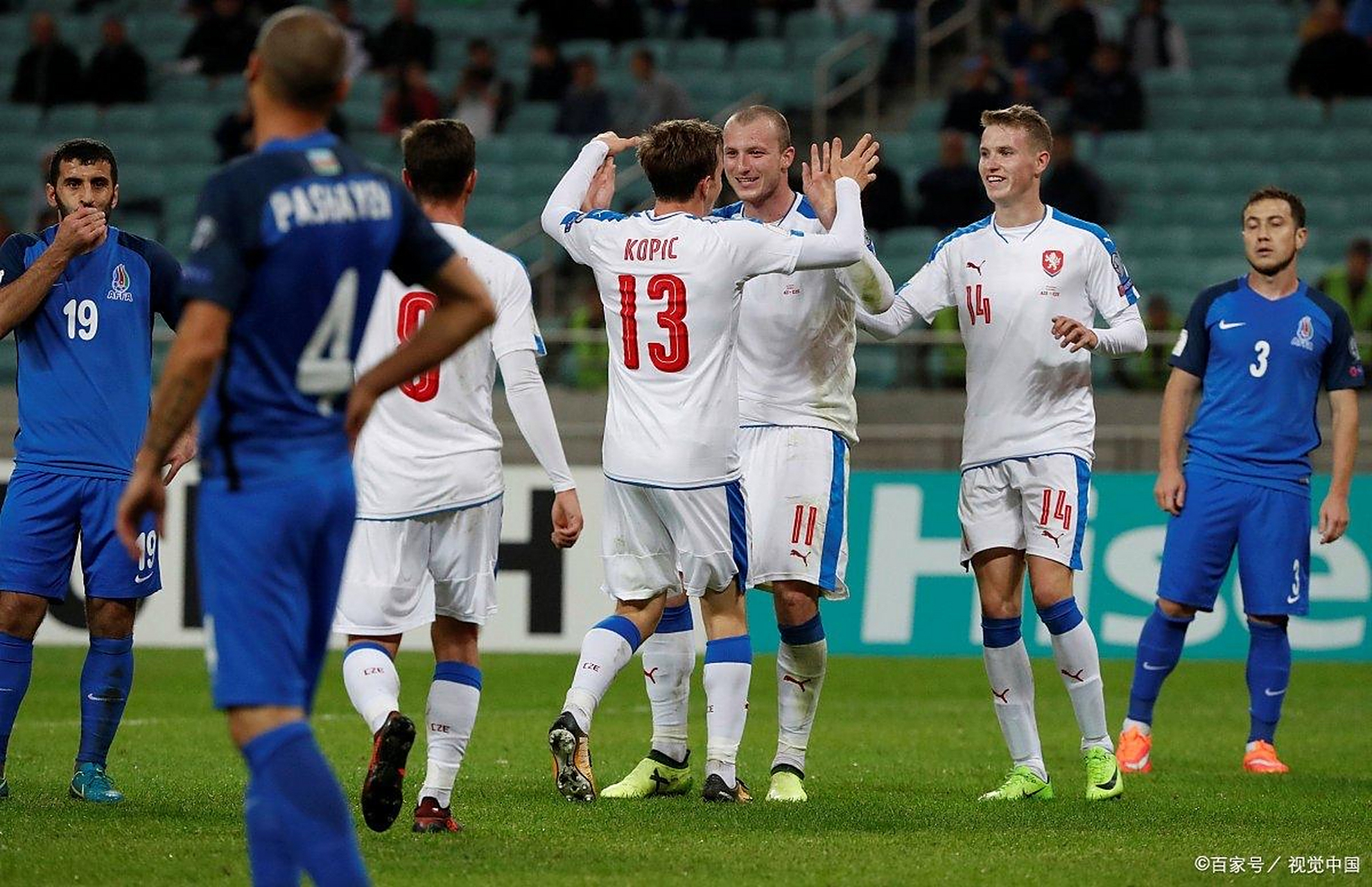 包含土耳其队风头无两，欧预赛大获成功的词条