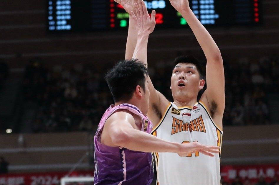 山西男篮逆转夺冠，晋级成功