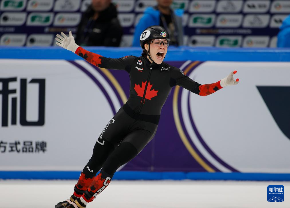加拿大田径健儿风采翩翩，勇夺头筹