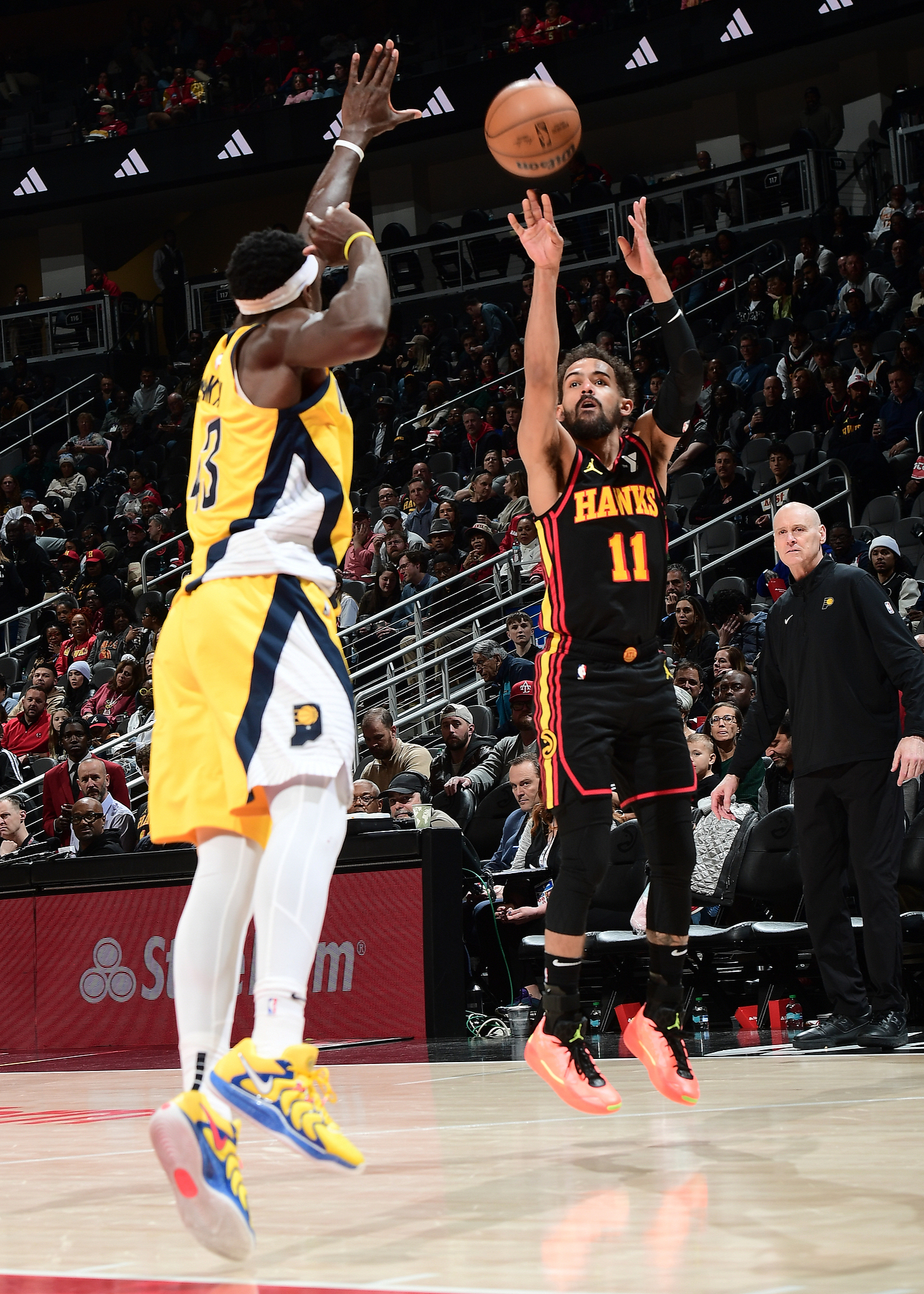 步行者擒老鹰,雷霆战胜步行者追平热火 步行者擒老鹰,雷霆战胜步行者追平热火