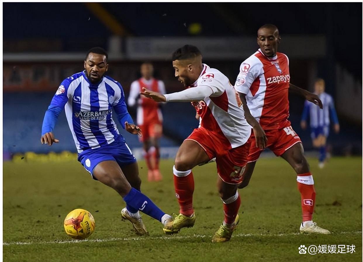 凯泽斯劳滕队员连续失误,领先优势化为乌有 凯泽斯劳滕队员连续失误,领先优势化为乌有