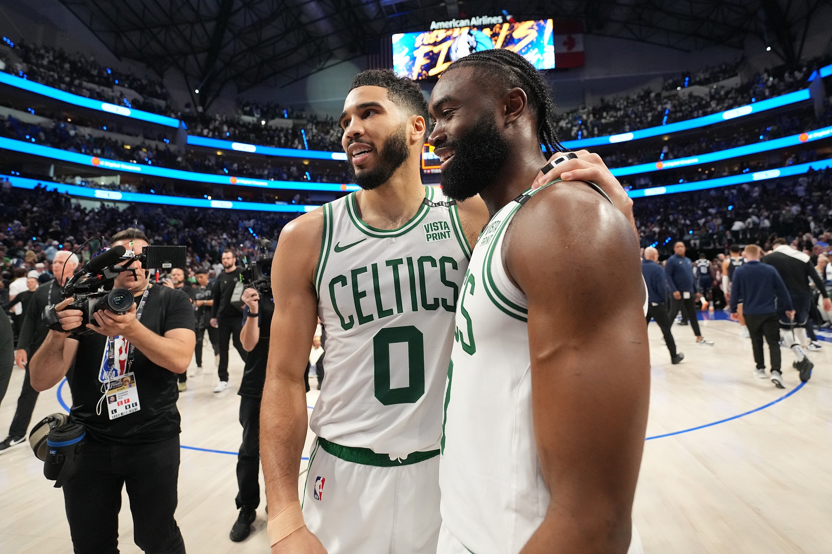 黄蜂擒下灰熊，格兰特-威廉姆斯稳定发挥的简单介绍