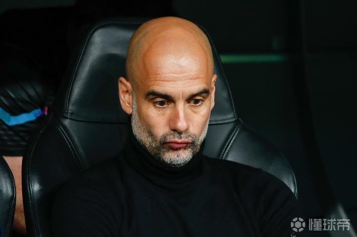 国脚张呈栋：拜仁后卫培训人生第一次正式执教的简单介绍