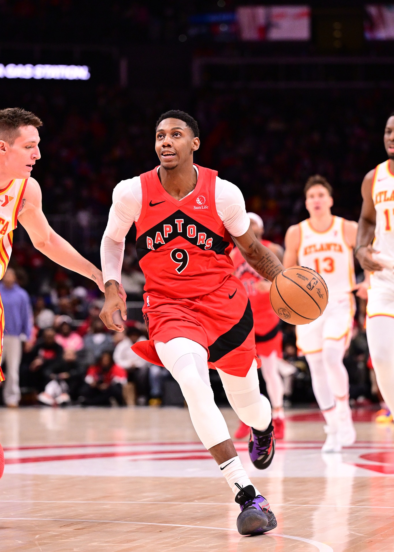 猛龙击败老鹰，继续成功