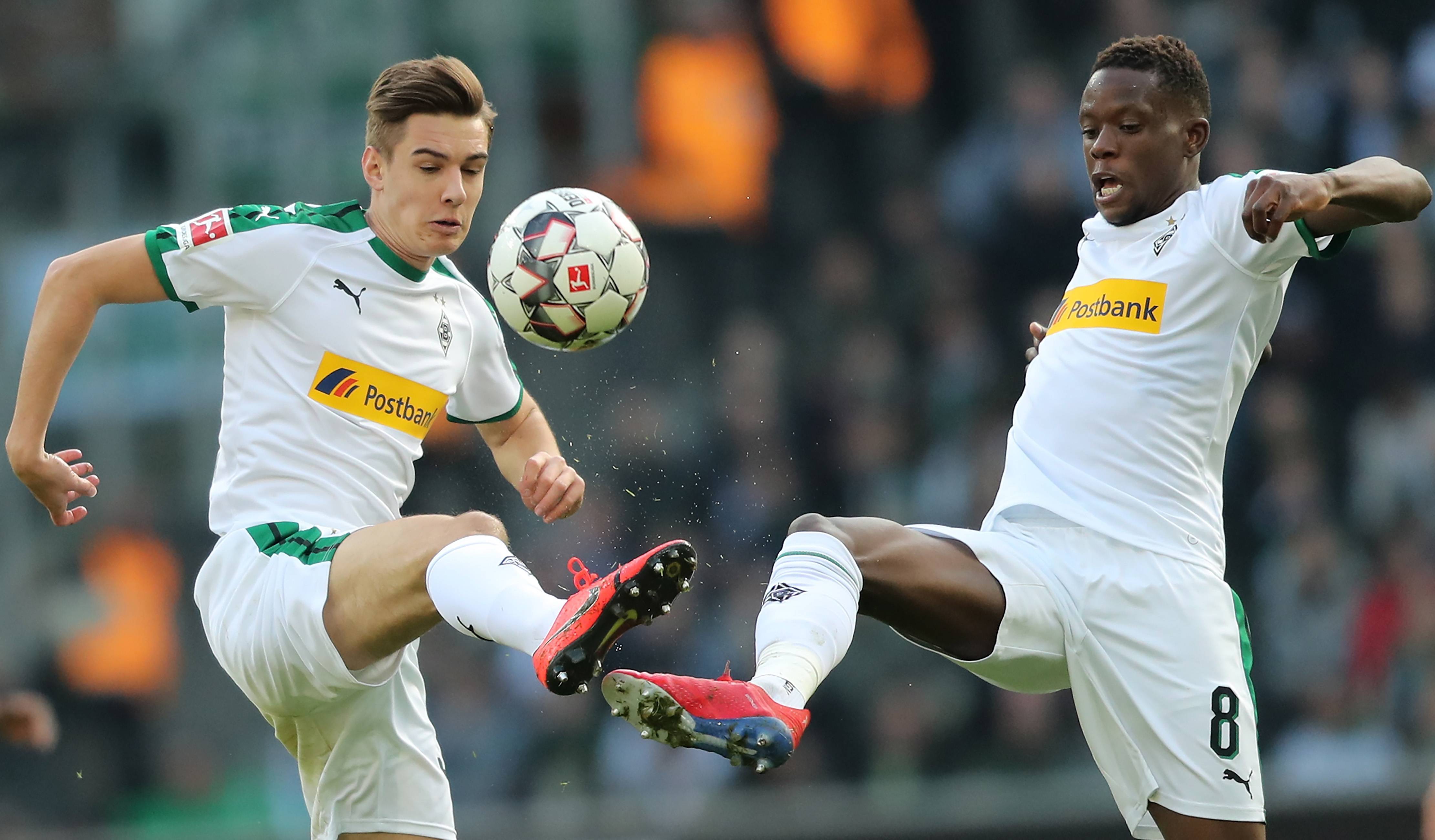 RB莱比锡主场力克科隆，德甲豪取三分！