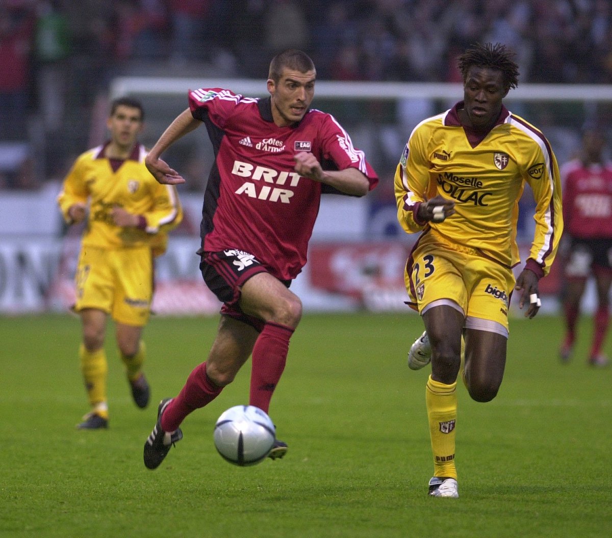 关于波尔多客场失利，升班马表现出色的信息