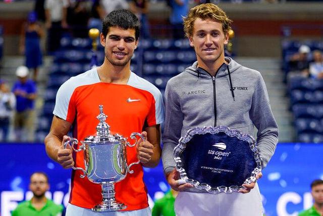 美网碾压年终总决赛，德约科维奇扛起全队的简单介绍