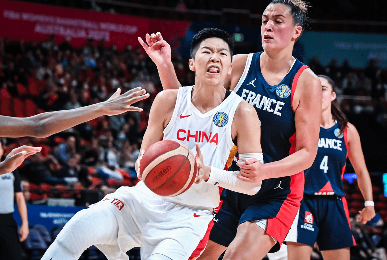 中国鏖战土耳其，伊布关键制胜的简单介绍